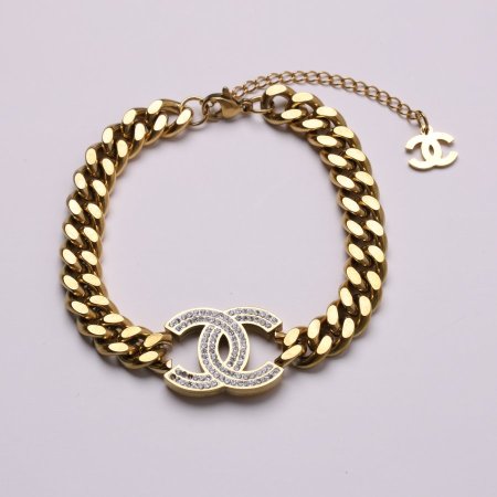 اسوارة Chanel بزركون