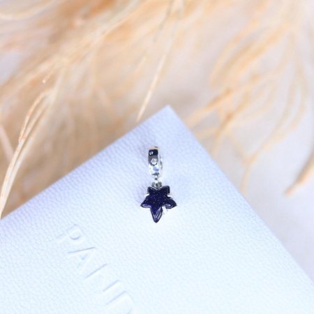 شارم نجمة بنفسجية