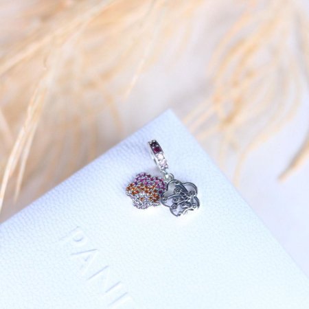 شارم وردة كليف مرصعة